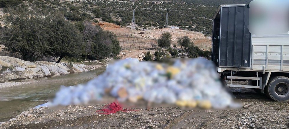 Çevreye Zarar Veren Atık Dökümüne Jandarmadan Anında Müdahale