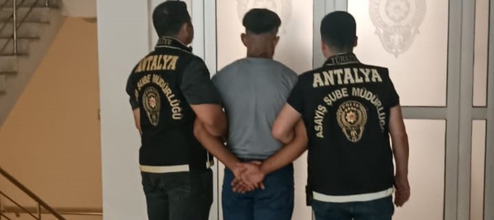 Cezaevi Firarisi Aranan Şahıs Yakalandı