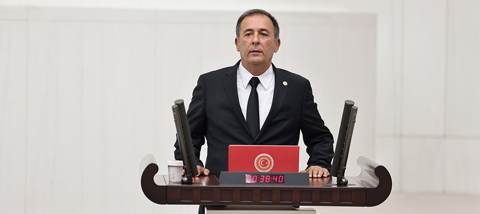 CHP Antalya Milletvekili Mustafa Erdem: Okul alanı depo oldu