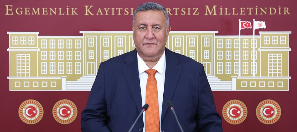 CHP Milletvekili Ömer Fethi Gürer: “Borçla yaşam da zorlaştı”