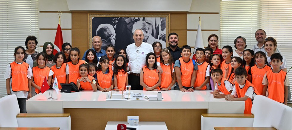 Çocuklar sordu, Başkan Kocagöz yanıtladı