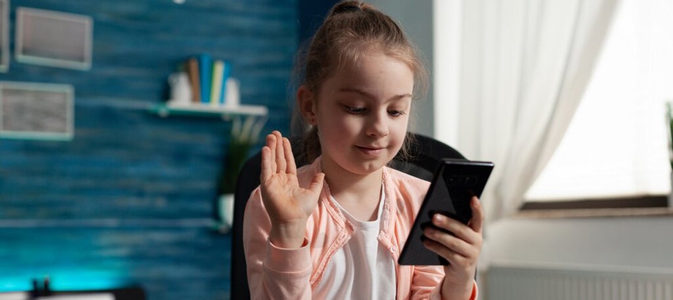 Çocukları dijital ekran ışığından nasıl koruruz?