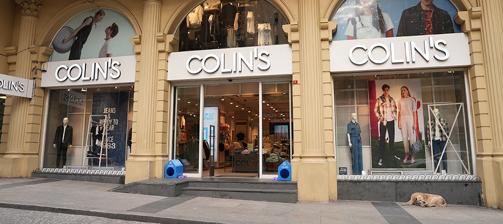 Colin's ve HAÇİKO patili dostlara destek için el ele