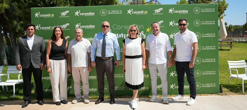 Corendon Tennis Club Kemer, Türkiye Tenis Federasyonu Başkanı Şafak Müderrisgil’i ağırladı