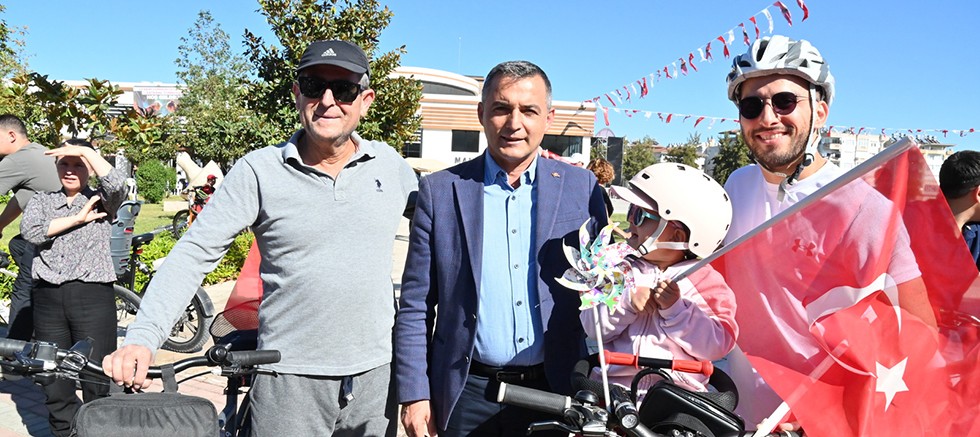 Cumhuriyet için pedal çevirdiler