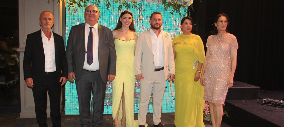 Demir ve Erçetin ailelerinin mutlu günü: İrem Demir ile İlker Erçetin evliliğe ilk adımı attı