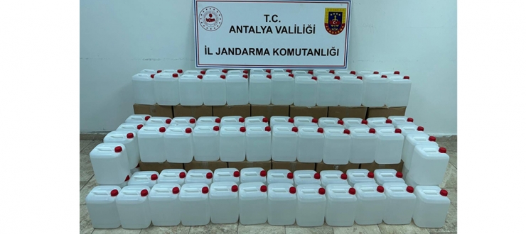 Döşemealtı İlçesinde Kaçak Alkol Operasyonu