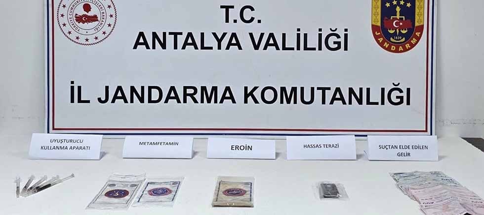 Döşemealtı İlçesinde Uyuşturucu Operasyonu