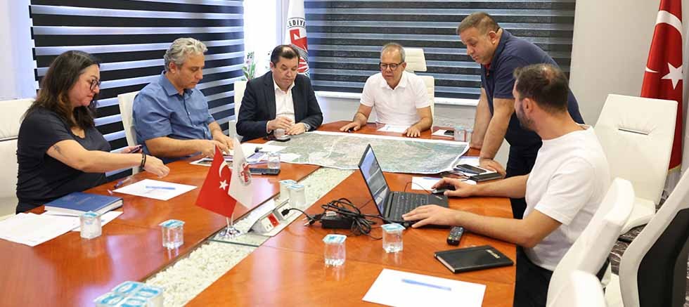 Döşemealtı'nda Kış Öncesi Yağmur Suyu Çalışmaları Değerlendirildi