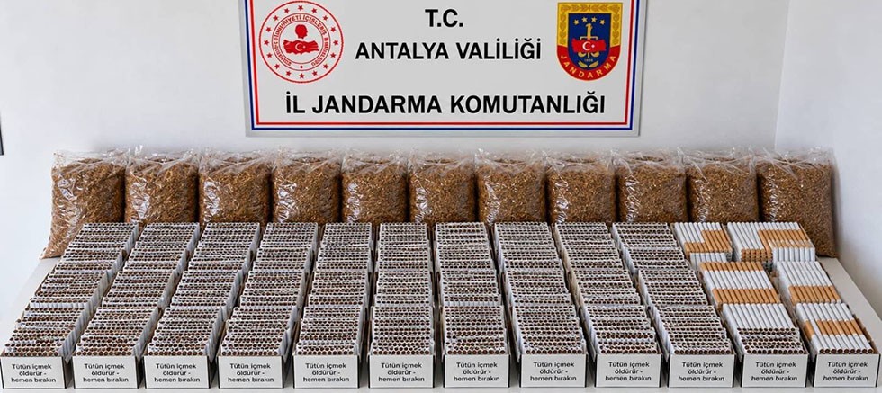  Döşemealtı ve Alanya İlçelerinde Kaçak Tütün ve Tütün Mamullerine Yönelik Operasyon