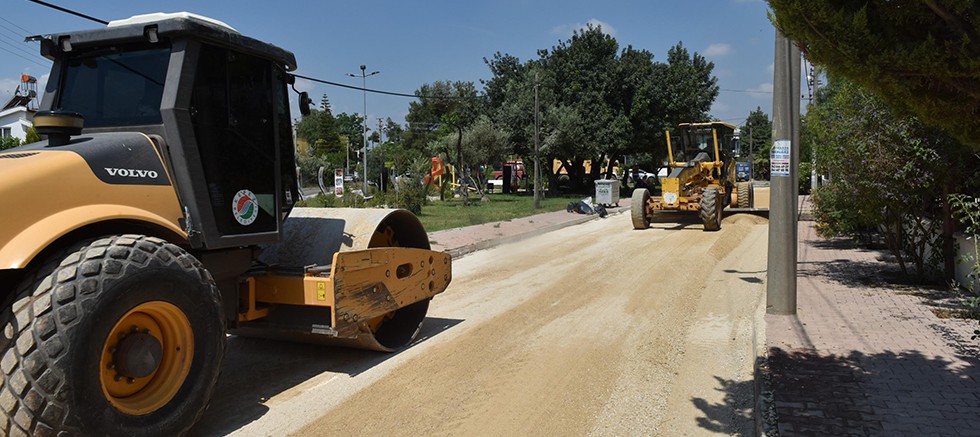 Duacı Mahallesi’nde sıcak asfalt hazırlıkları devam ediyor