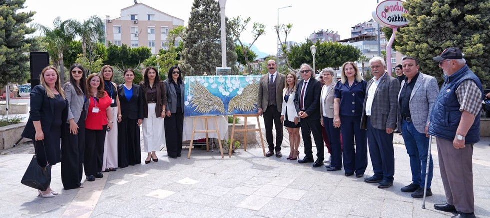 Emeğiyle üreten kadınlar Dostluk Parkı'nda buluştu