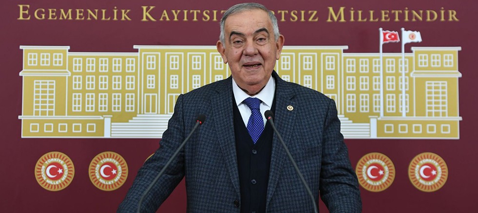 Emekli Aylıklarında Enflasyon Kayıplarını Telafi İçin Demokrat Parti’den Kanun Teklifi