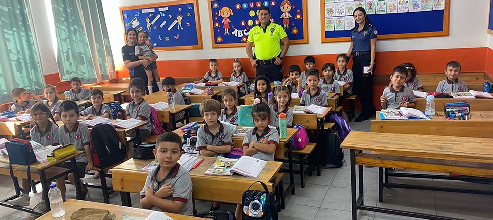 Emniyet'in bilgilendirme çalışmaları devam ediyor
