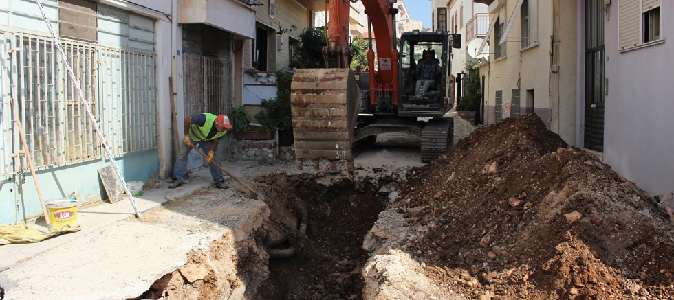 Finike’nin kanalizasyon sorunu çözülüyor