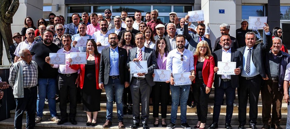 Gazipaşa Belediye Başkanı Mehmet Ali Yılmaz mazbatasını aldı