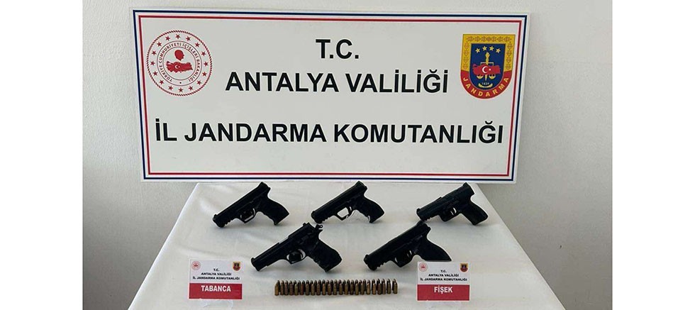 Gazipaşa İlçesinde Ruhsatsız Tabanca Operasyonu