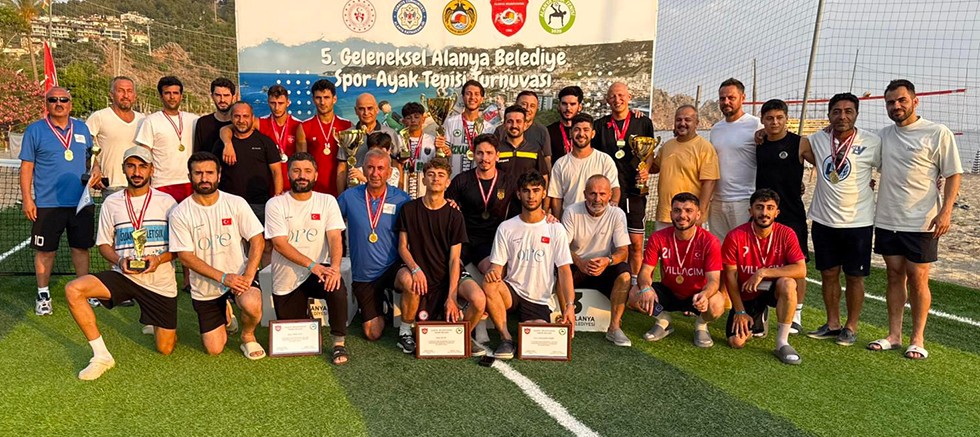 Geleneksel Alanya Belediyespor Ayak Tenisi Turnuvası sona erdi