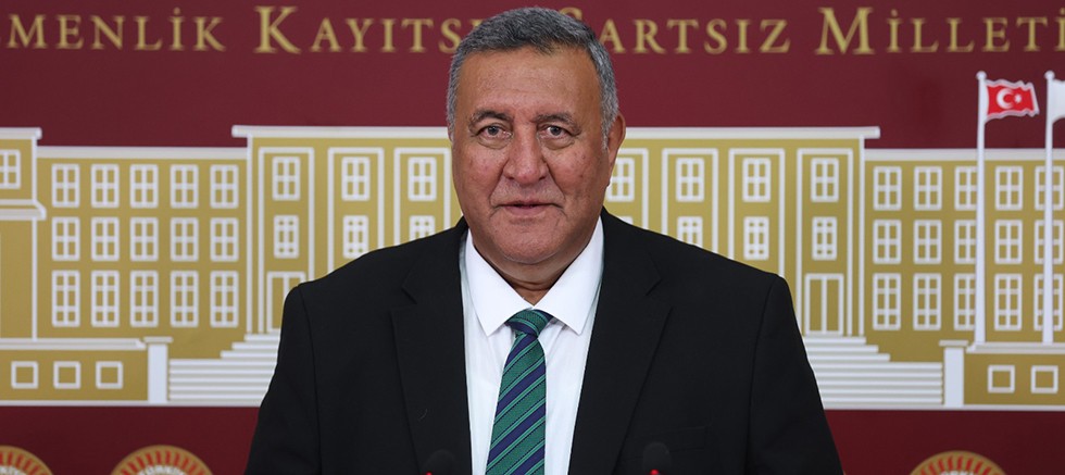 Gürer: 35 liralık yaş çay fiyatı üreticiyi hüsrana uğrattı