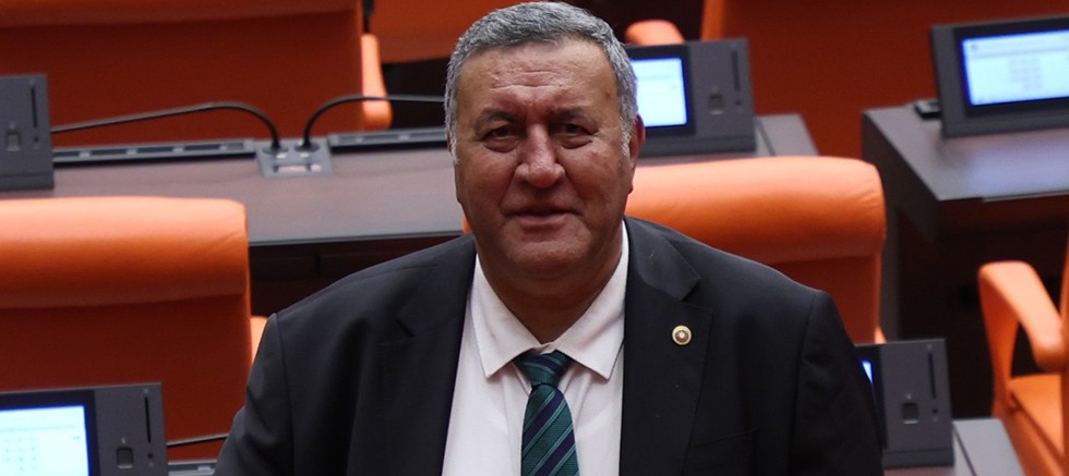 Gürer: “Ekonomik krizin kazananı bankalar, kaybedeni ise emekliler”