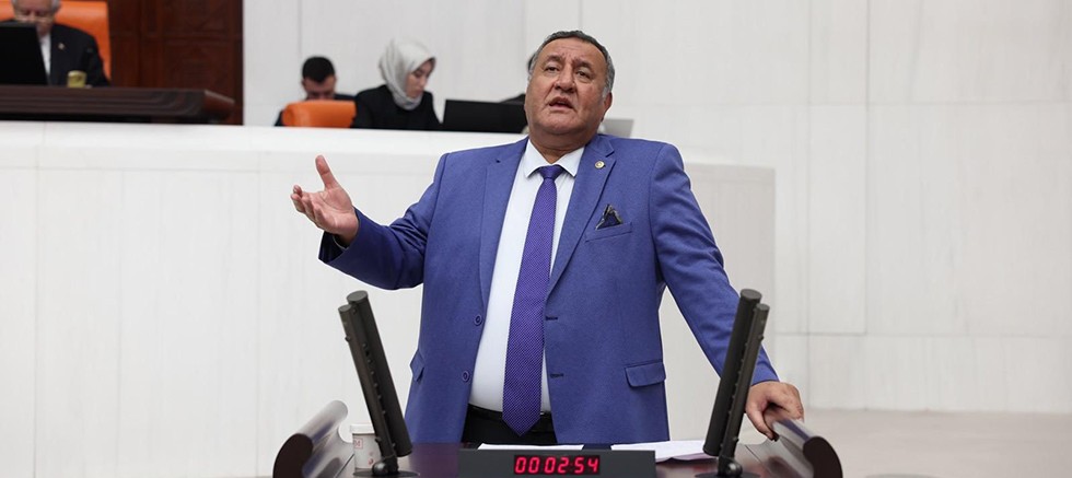 Gürer: “Emekliler aldıkları maaşla geçinemiyor”