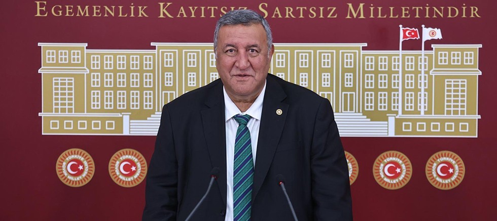 Gürer: Emekliyle alıp veremediğiniz ne var?