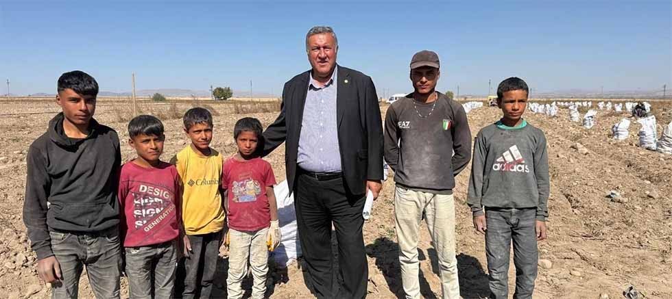 GÜRER “Göçer tarım işçileri çocukları yeterli eğitimi alamıyor”
