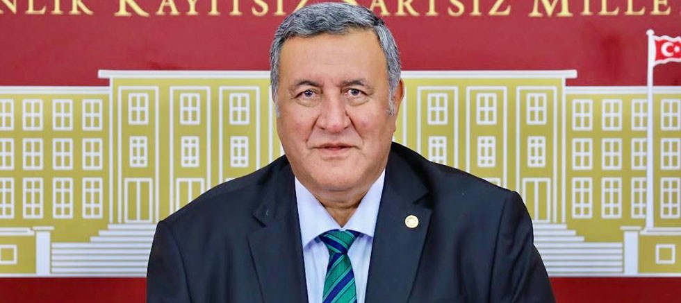 Gürer: “Tekstil ve hazır giyimde 8 ayda 2 bin 781 işyeri kapandı”