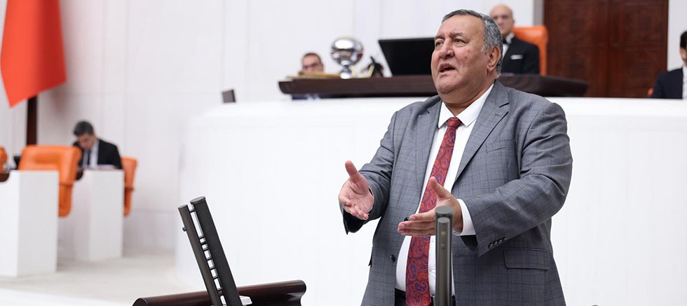 Gürer: Yaşlı nüfus, borçlu ve mutsuz