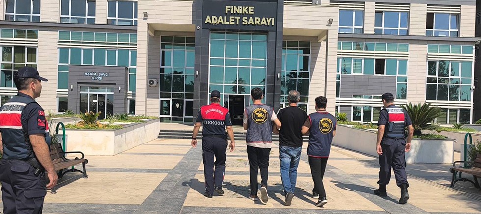 Hakkında Kesinleşmiş (25) Yıl (9) Ay Hapis Cezası Bulunan Şahıs yakalandı