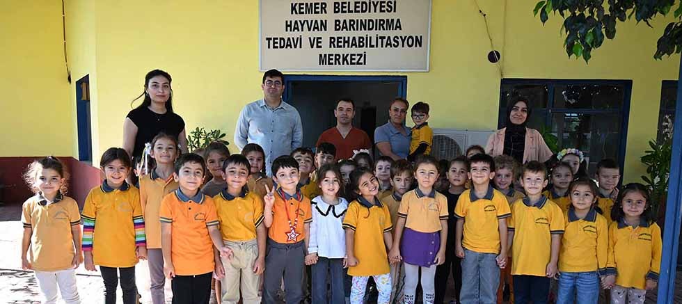 Hayvanları Koruma Günü’nde miniklerden anlamlı ziyaret