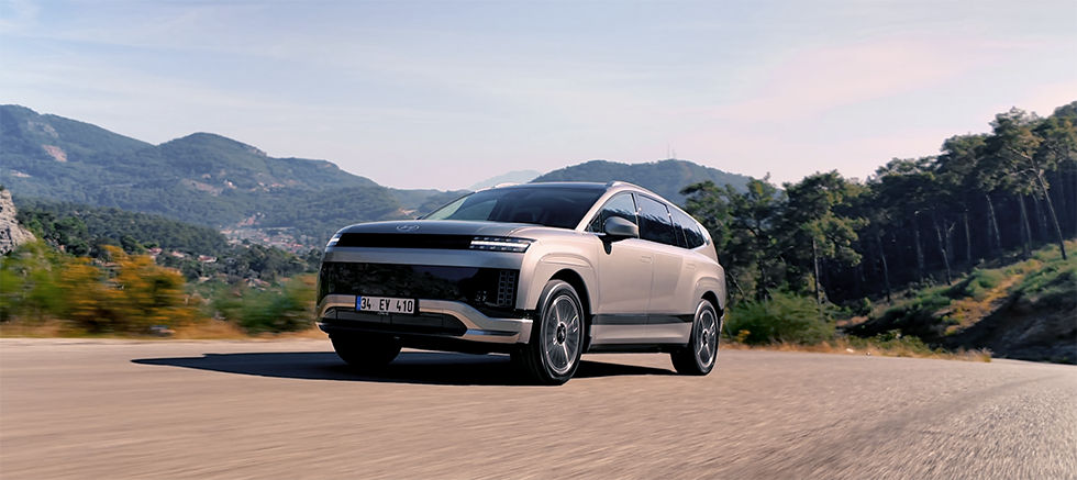 Hyundai Elektrikli Ailesi’nin Amiral Gemisi IONIQ 9 Türkiye’de Satışta