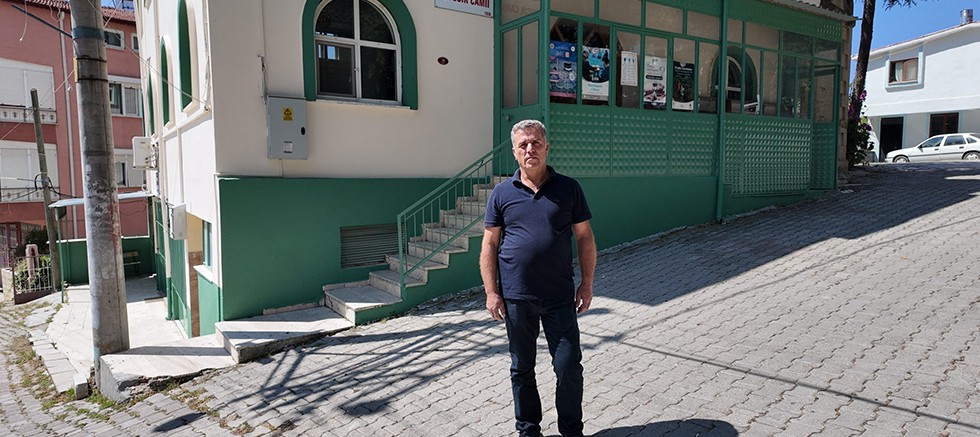 İğdecik Camiinin dış cephesi boyandı 