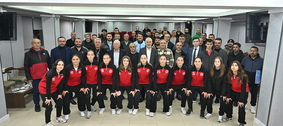 Isparta Belediyesi’nden amatör spor kulüplerine önemli destek 