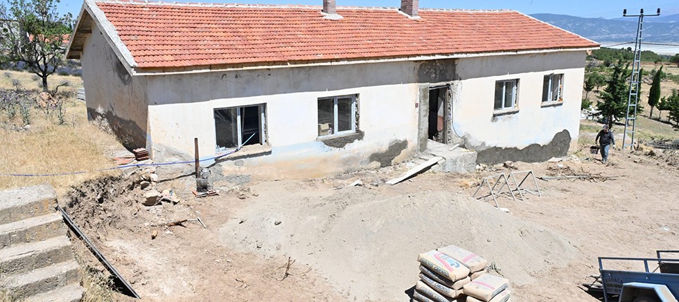 Isparta Belediyesi’nin desteğiyle atıl köy okulu yaşam merkezine dönüşüyor