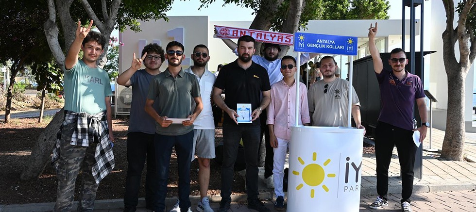 İYİ Gençlik Antalya, iktidarın ekspertiz raporunu çıkardı!