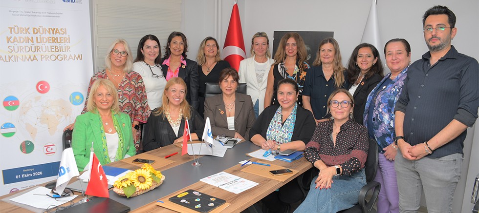 İzmir, Türk Dünyasının Kadın Liderlerine Ev Sahipliği Yapacak