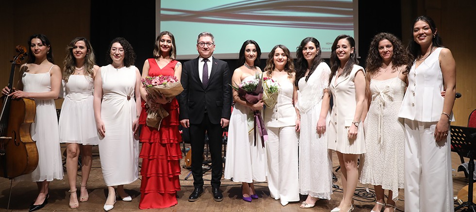 “Kadın Kadına Türküler Konseri” büyük beğeni topladı 