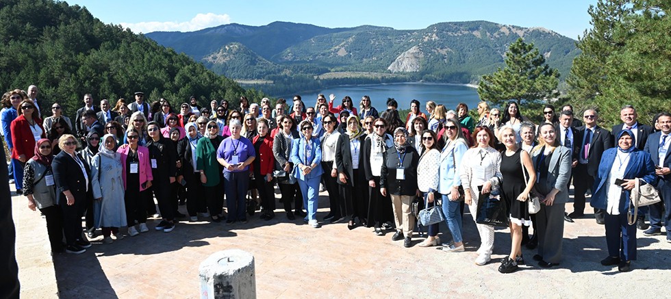 Kadın muhtarlar Isparta’ya hayran kaldı: “Çok güzel yatırımlar var”