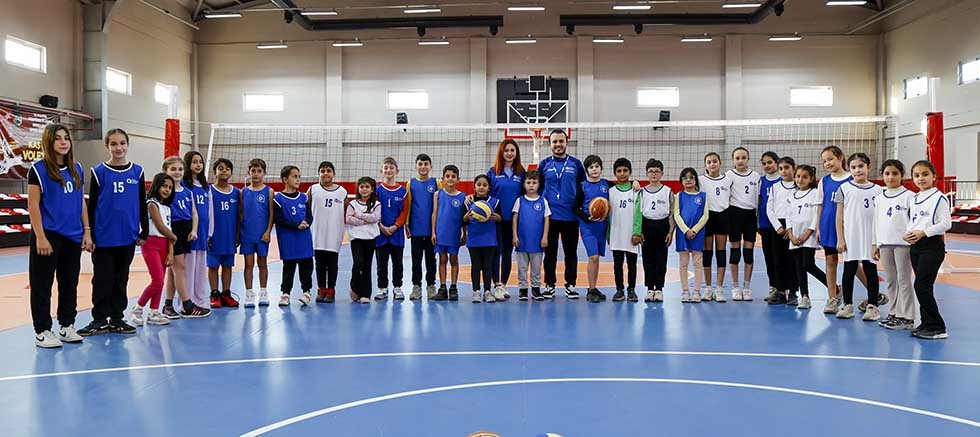 Kaş Ova Spor Salonu Kaşlı çocukların ortak buluşma noktası oldu