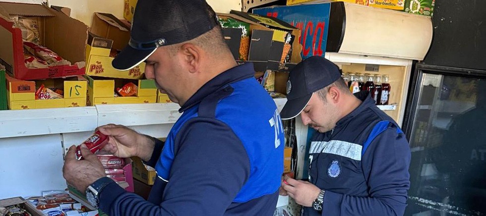 Kaş’ta zabıta ekiplerinden eş zamanlı denetim