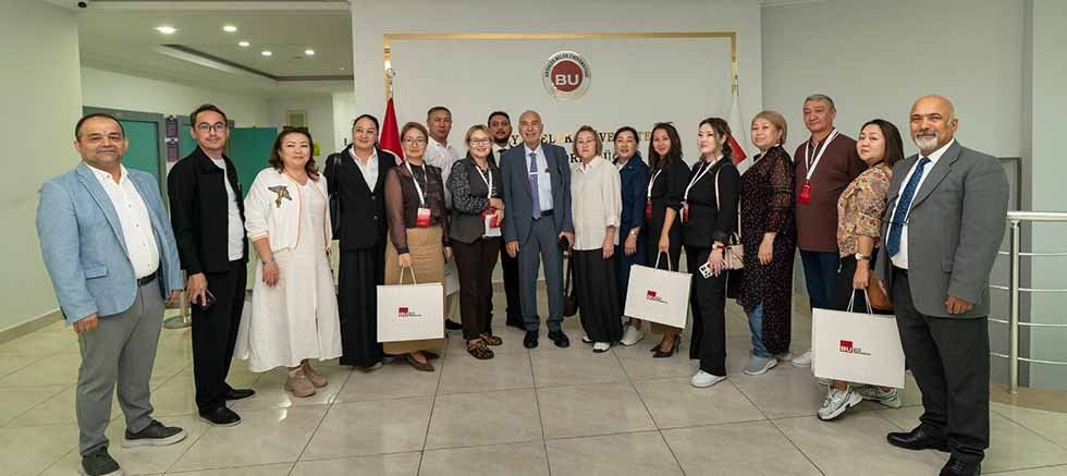 Kazakistan’dan Antalya Belek Üniversitesi’ne akademik çıkarma
