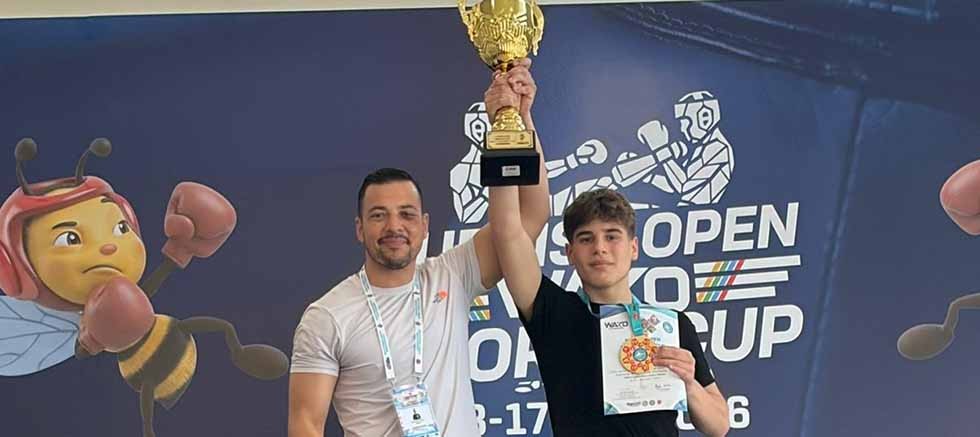 Kemer Belediyesi kick boks takımından iki madalya 
