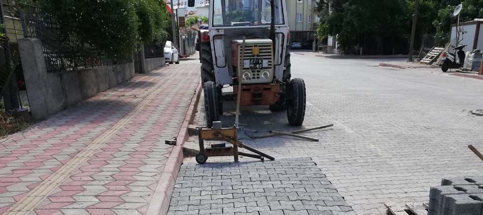 Kemer Belediyesi mahallelerde yol ve kaldırım çalışmalarını tamamladı