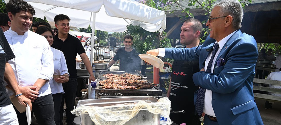 Kemer’de “Kariyer günleri ve tadım şenliği”