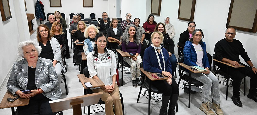 Kemer’de sanatsal faaliyetler artıyor: Halk Korosu çalışmalarına başladı