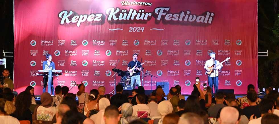 Kepez’de Grup Soğuk’tan sıcak konser