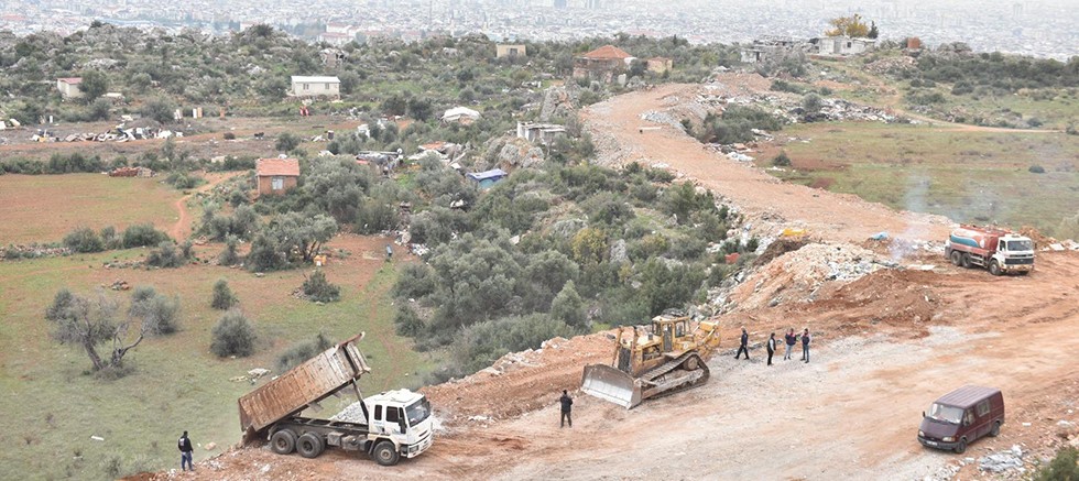 Kepez’de Yavuz Sultan Selim Mahallesi’nin yolları birbirine bağlanıyor