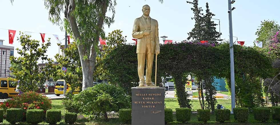 Kepez’den Atatürk’e saygı