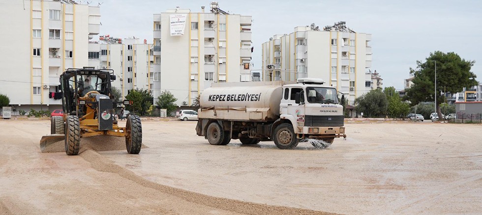 Kepez’den Aydoğmuş pazar yeri sorununa kalıcı çözüm